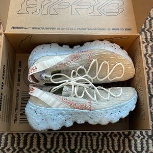 Nike Space hippie 04 summit white multicolor US9